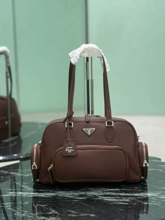 Picture of Prada Handbags _SKUfw230107506fw